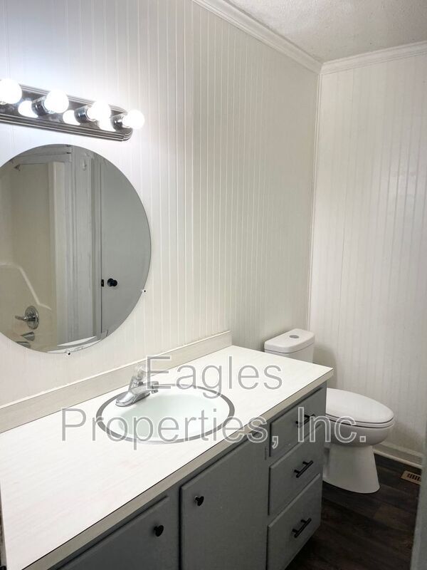 Foto del edificio - 2803 Warrick Cir