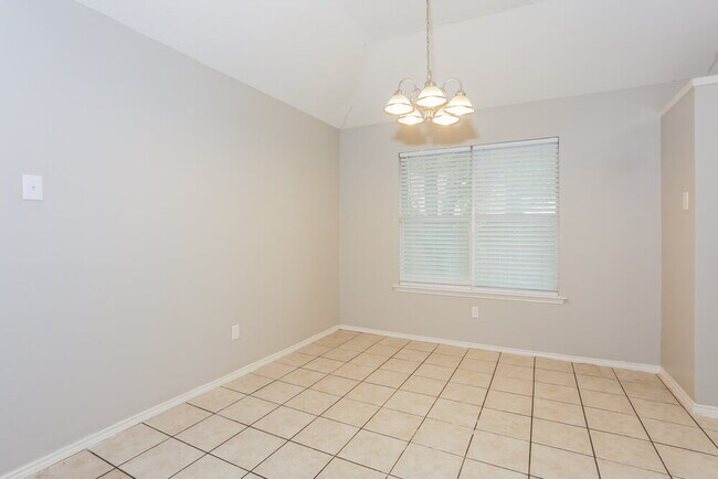 Foto del edificio - 317 Glen Meadow Dr