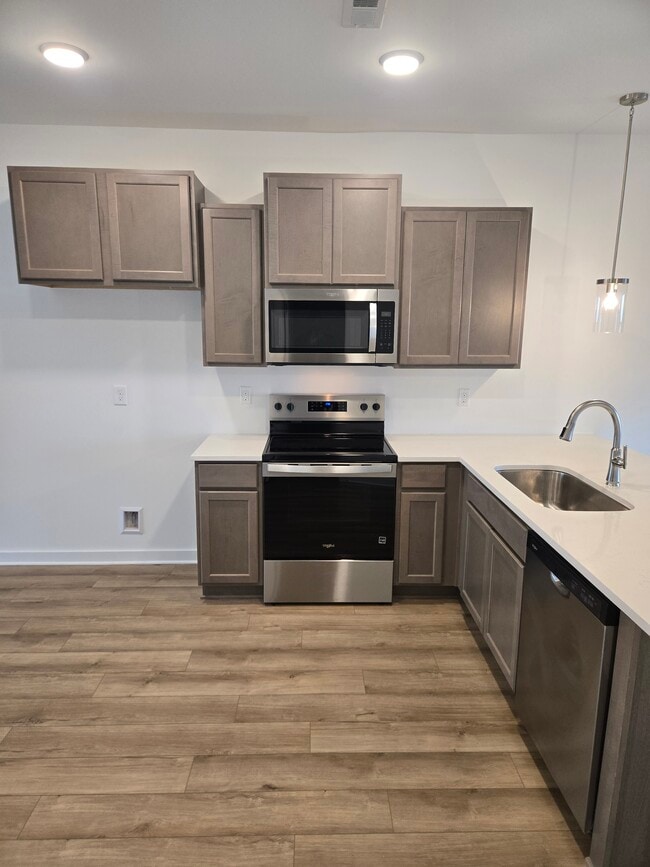 Building Photo - 12076 Chilly Dr