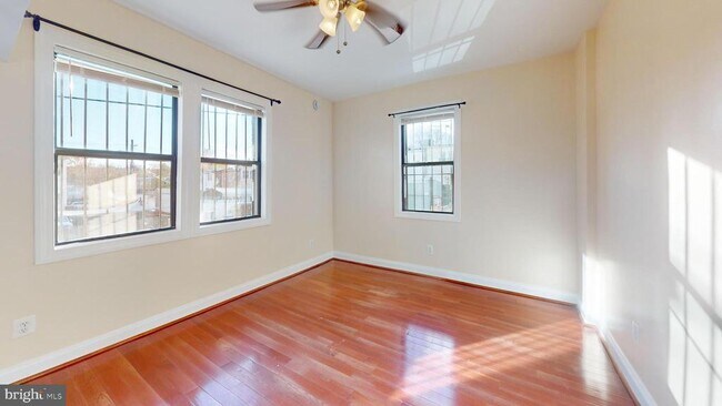 Foto del edificio - 315 Evarts St NE