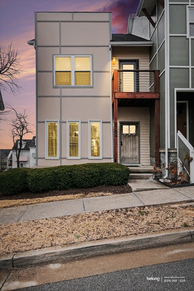 Building Photo - 3704 Lausanne Dr