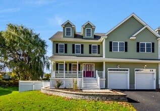 Building Photo - 7 Richmond Ave