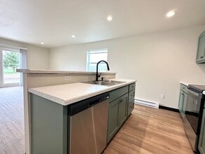 Building Photo - 515-517 Rustic Ridge Dr
