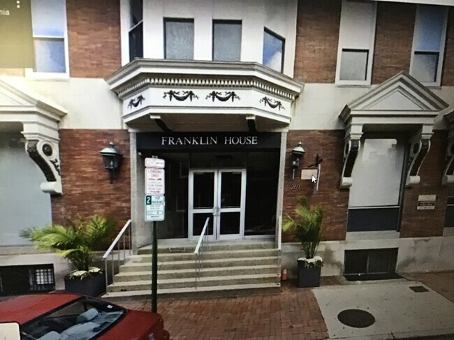 Foto del edificio - 269 S 9th St