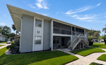 Building Photo - 700 E Airport Blvd