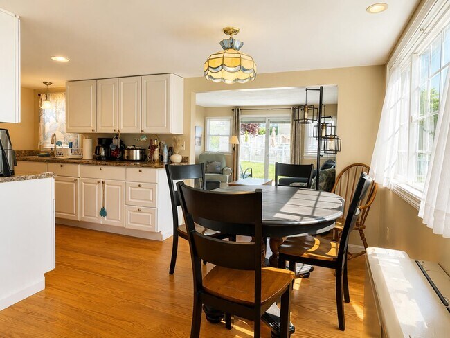 Foto del edificio - 6 Willow Ln