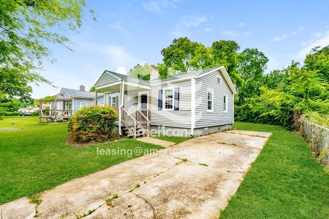 Building Photo - 235 S Park Rd SW