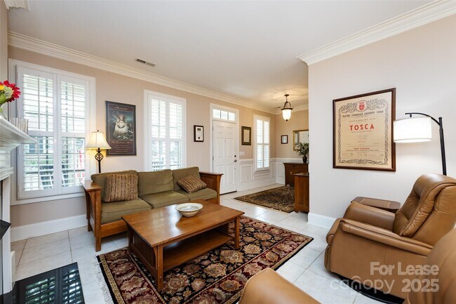 Foto del edificio - 139 Harper Lee St