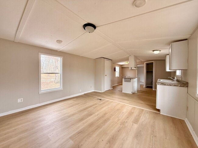 Foto del edificio - Open Concept 2 Bed, 2 Bath home FOR RENT in Laurel Lakes, NJ $1500