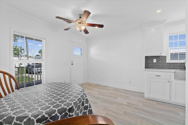 Building Photo - 34 Betty Dr