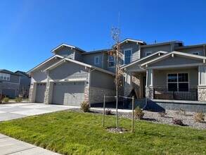 Building Photo - 6695 S White Crow Ct