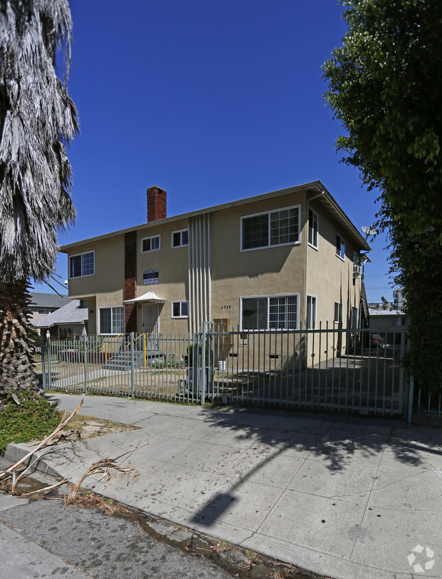 Primary Photo - 3939 W 7th St
