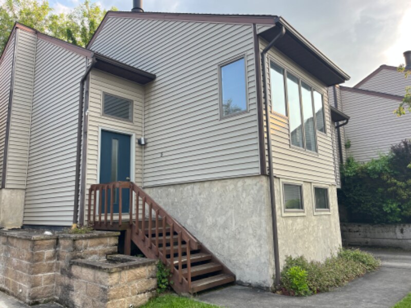 Primary Photo - 5 Oak Ct