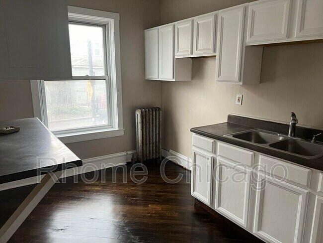 Building Photo - 5810 N Ridge