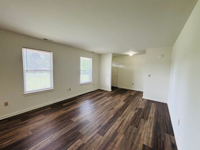 Foto del edificio - 3 Bedroom 2 Bath 1 Car garage House