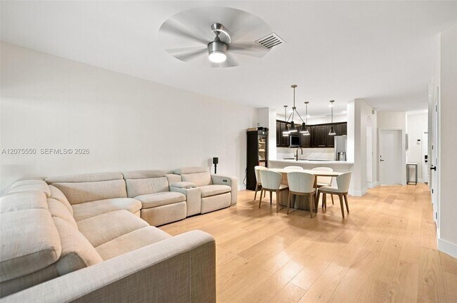 Foto del edificio - 355 SW 121st Ave