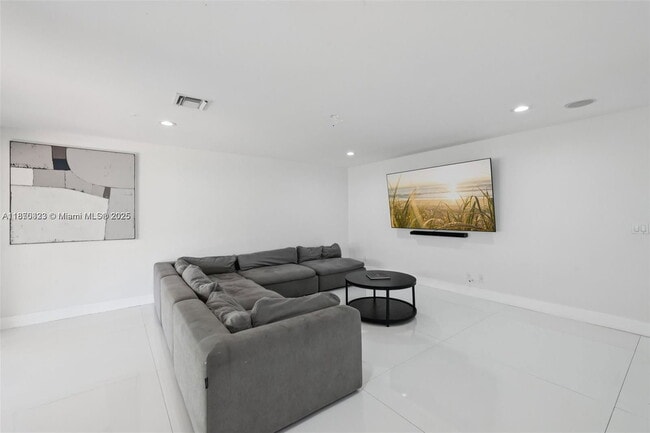 Building Photo - 3526 SW 173rd Way