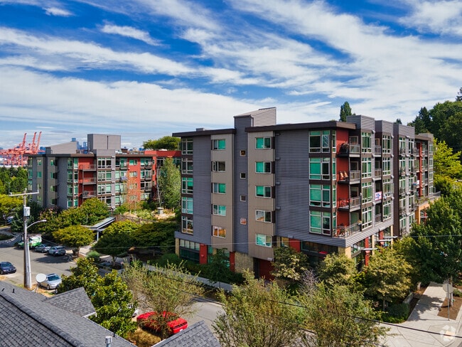 Building Photo - Youngstown Flats