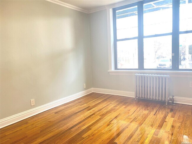 Foto del edificio - 140 Crescent St