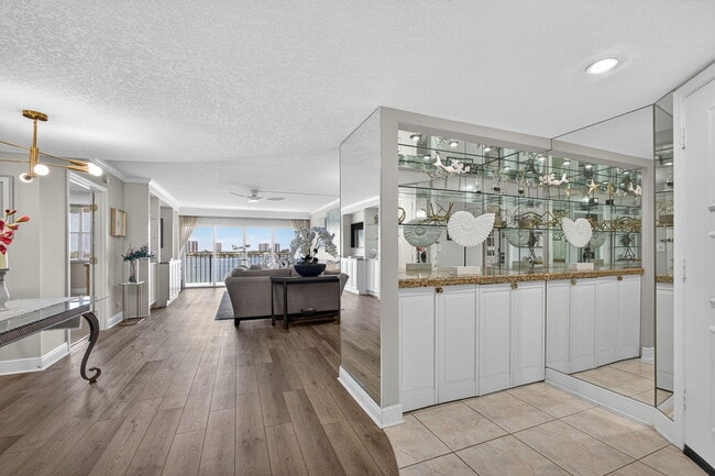 Foto del edificio - 801 Lake Shore Dr