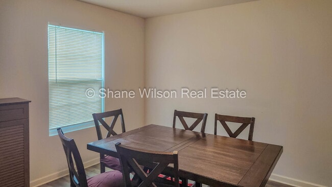 Foto del edificio - 247 Middleton Ct