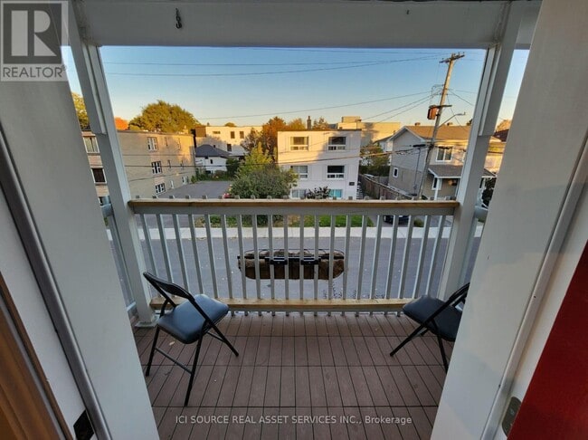 Building Photo - 233 Hector-Hotte Wy