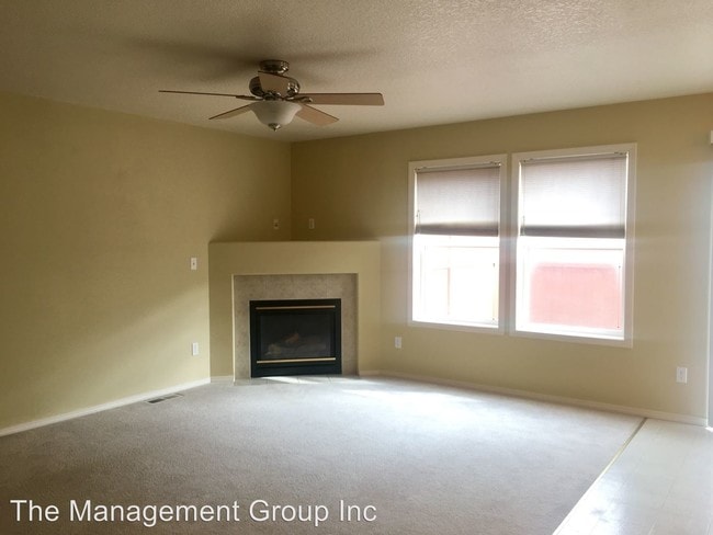 Building Photo - 2 br, 2.5 bath House - 16513 NE 20th Street