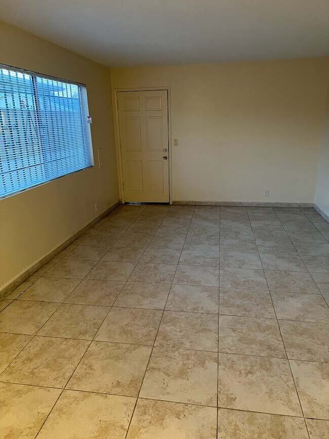 Foto del edificio - 1115 252nd St