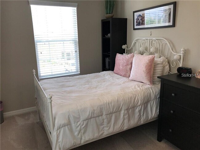 Building Photo - 6911 Woodchase Glen Dr