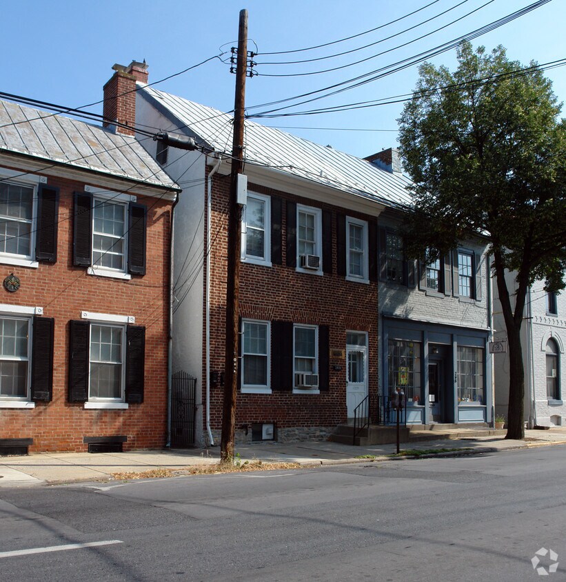 Primary Photo - 269 W Patrick St