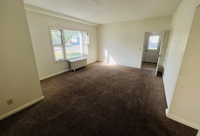 Foto del edificio - 601 12th Ave NE