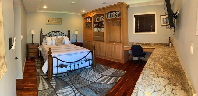Bedroom - 5348 Doris Way