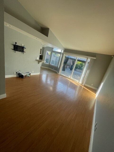 Building Photo - 2298 Pheasant Dr