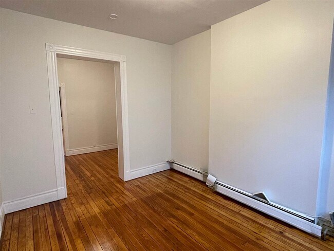 Foto del edificio - 1017 Willow Ave