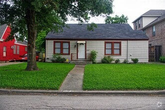 Building Photo - 2524 Sheridan St