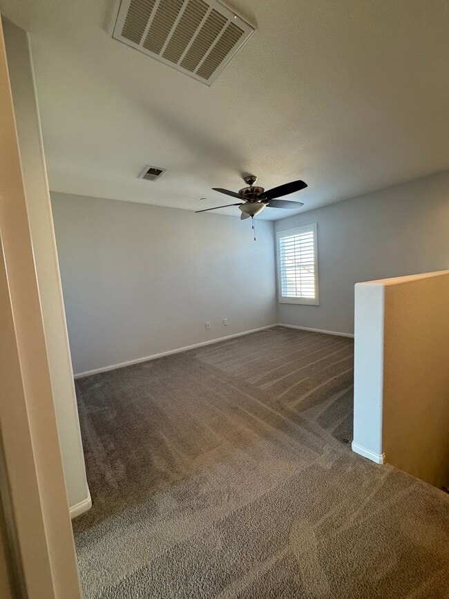 Building Photo - 1460 Mockingbird Ct