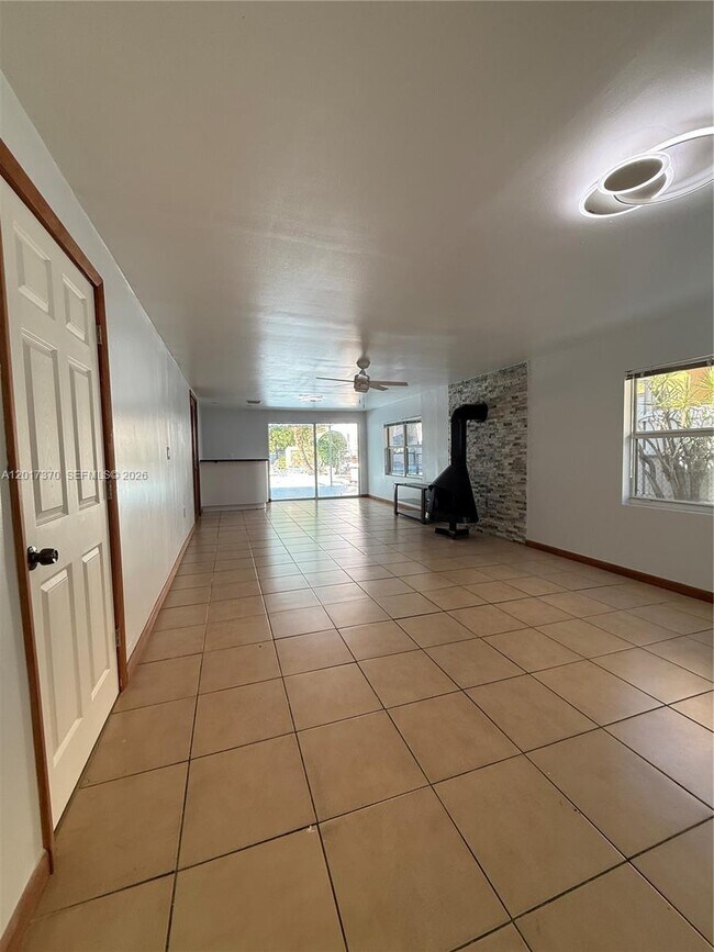 Foto del edificio - 2232 SW 5th St