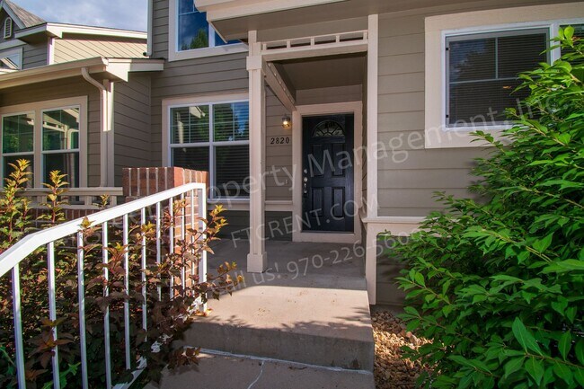 Foto del edificio - 2820 Golden Wheat Ln