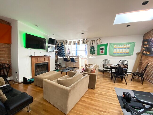 Foto del edificio - 480 Massachusetts Ave