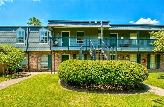 Building Photo - 8935 Gaylord Dr