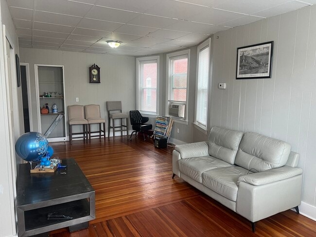 Foto del edificio - 211 Chestnut St