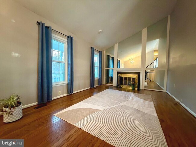 Foto del edificio - 7684 Green Garland Dr