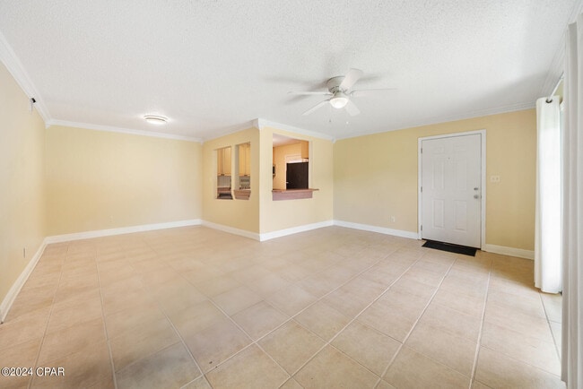 Building Photo - 2100 W Beach Dr