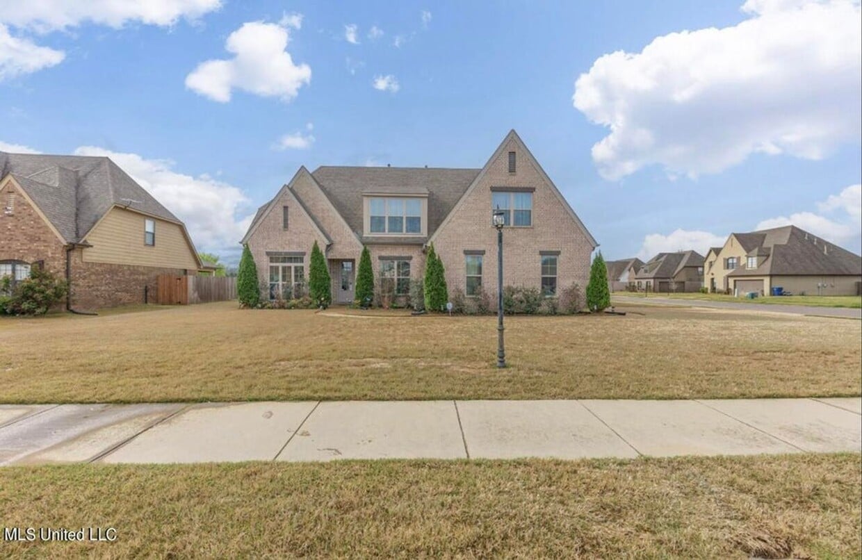 Primary Photo - Centerhill Schools, beautiful corner lot w...