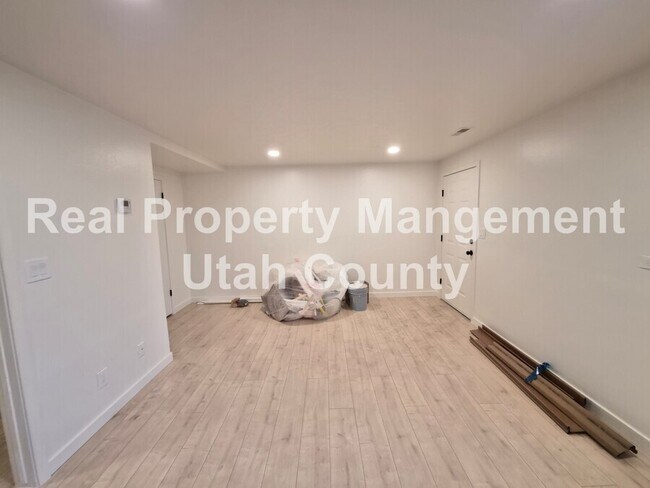 Foto del edificio - 1146 W 100 N