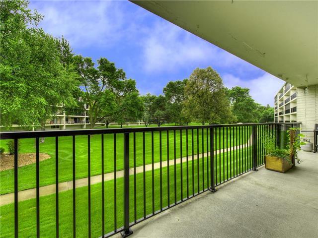 Foto del edificio - 10511 Cedar Lake Rd