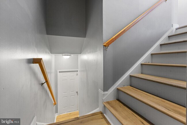 Building Photo - 42455 Hollyhock Terrace
