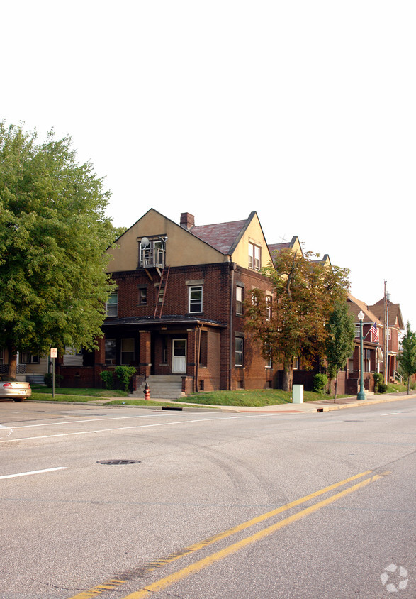 Building Photo - 205 Shorb Rd NW