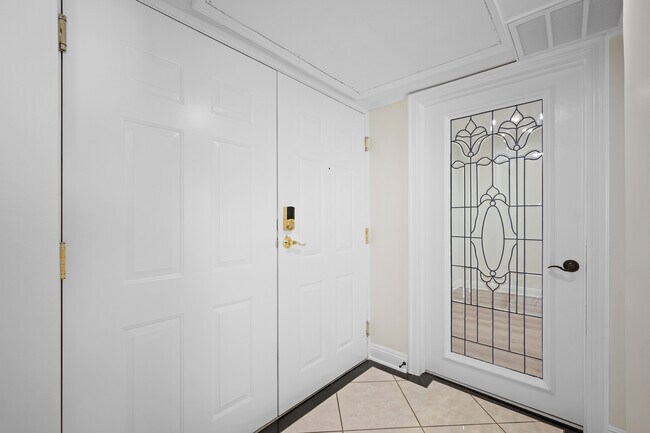 Foto del edificio - 14141 Dickens St