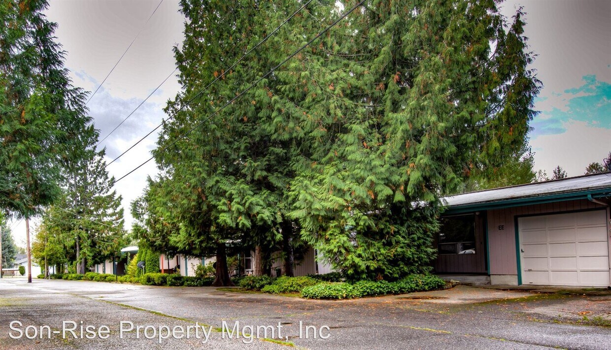 Primary Photo - 3340-3350 Cherrywood Ave